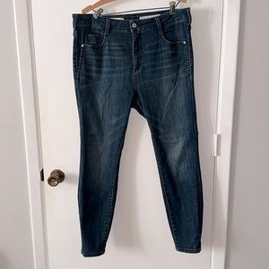 Pilcro and the Letterpress High-Rise Denim legging